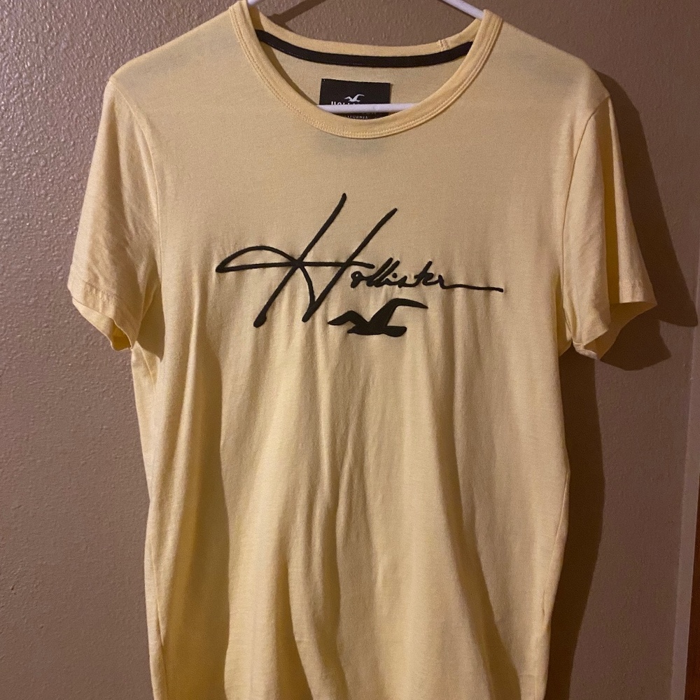 Hollister shirt